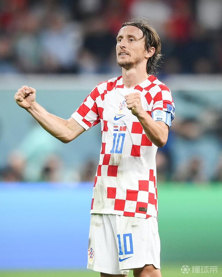 [网球]头号种子成功晋级 菲斯惊险过关