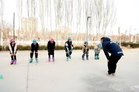 湖人不敌背靠背垫底国王，东契奇空砍42分，罪魁祸首不是詹姆斯也不是雷迪克，是体系